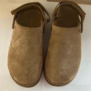 Ugg Goldenstar casual clog